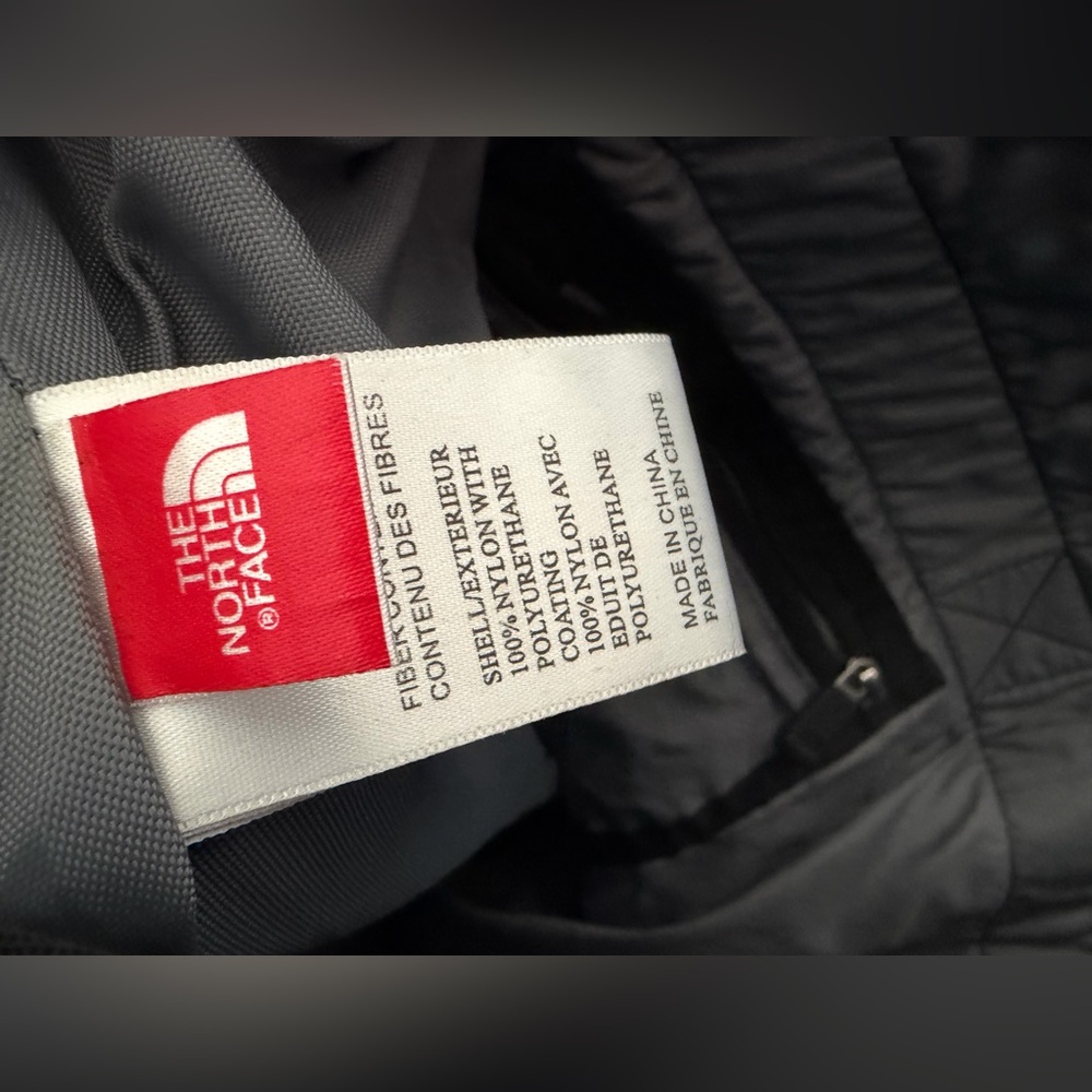 The North Face Tote - Picture 5 of 8